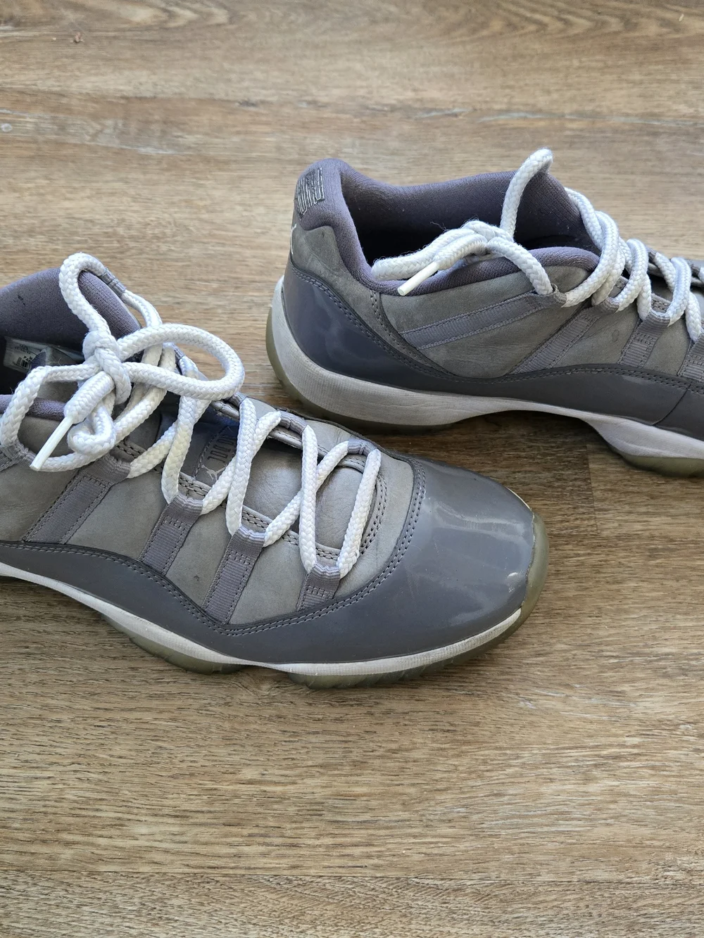Men's JORDAN 11 LOW- Gray Patent Sneaker